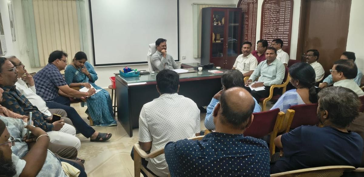 కృత్రిమ కొరత సృష్టిస్తే ఊరుకోం - రైస్ మిల్లర్లకు ప్రభుత్వం వార్నింగ్