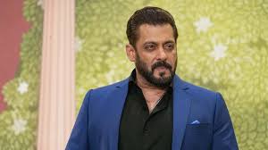 సల్మాన్ ఖాన్ చిత్రంలో పవర్‌ఫుల్ విలన్ కోసం టఫ్ కాంపిటీషన్?