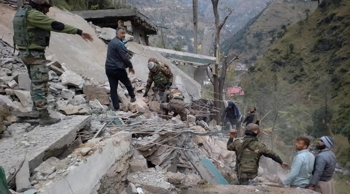 Seven Killed in Landslides as Heavy Rains and Flash Floods Batter Jammu & Kashmir