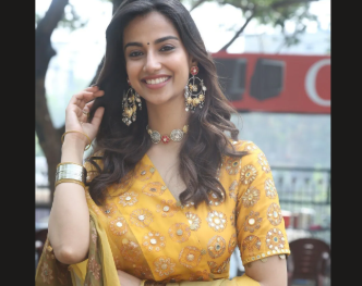 Meenakshi Chaudhary Warns Fans Over Fake WhatsApp Scam..