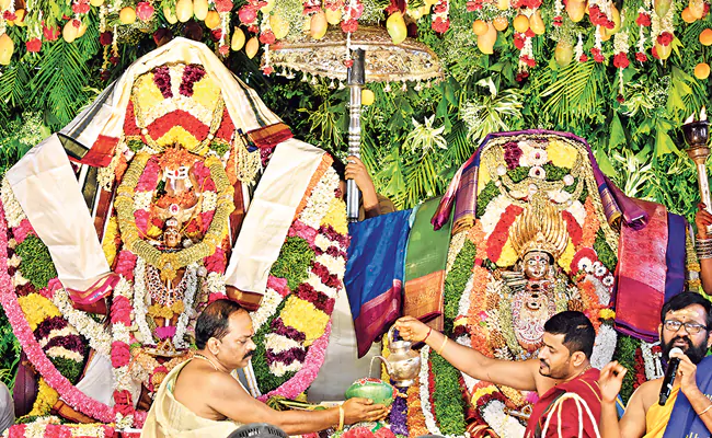 వైభవంగా రేణుకా ఎల్లమ్మ కల్యాణం