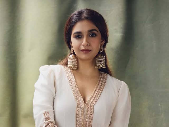 తెర వెనుక కీర్తి సురేష్ కష్టం...సినిమాపై డెడికేషన్కు హ్యాట్సాఫ్