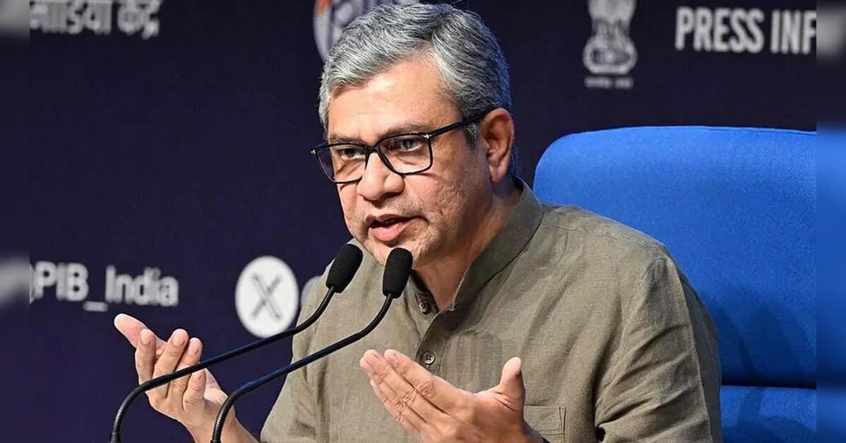 ఐఫోన్ తయారీ కంపెనీలకు ప్రోత్సాహకాలు.. సబ్సిడీల కంటే పన్నుల ఆదాయమే అధికం: అశ్వినీ వైష్ణవ్