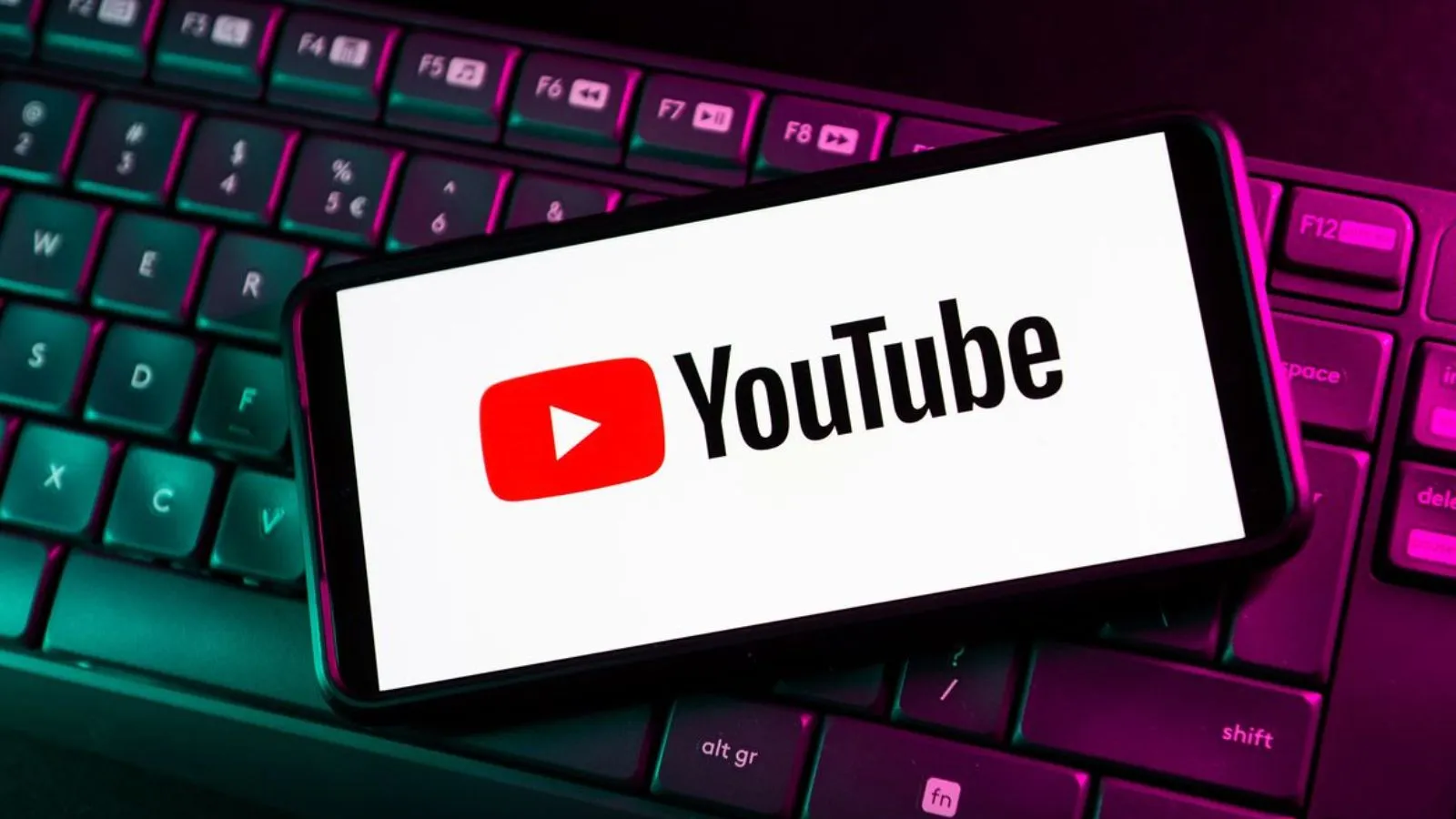 YouTube Introduces New Feature...Custom Feeds for Videos You Love!