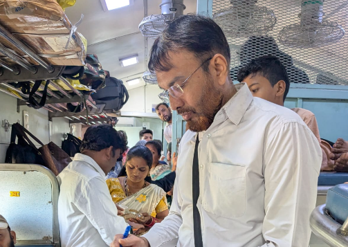 జోన్ వ్యాప్తంగా భారీ టికెట్ తనిఖీ డ్రైవ్ను నిర్వహించిన దక్షిణ మధ్య రైల్వే