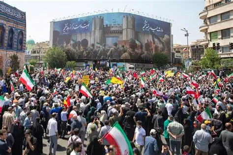 US-Iran Tensions Escalate as Both Sides Exchange Heavy Attacks