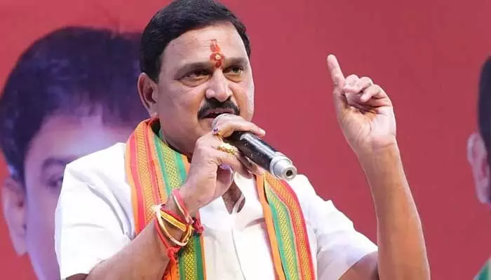 మమతా బెనర్జీపై తీవ్ర విమర్శలు చేసిన భూపతిరాజు శ్రీనివాసవర్మ