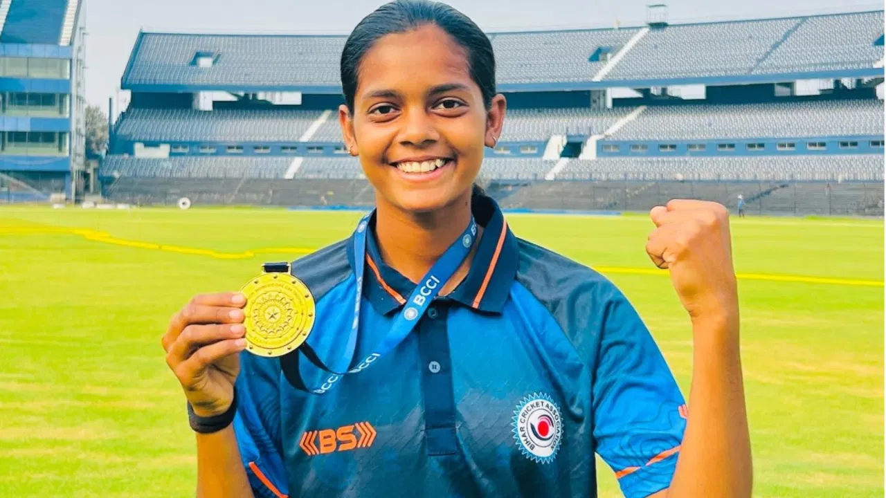 అక్షర గుప్తా ట్రిపుల్ సెంచరీ సెన్సేషన్