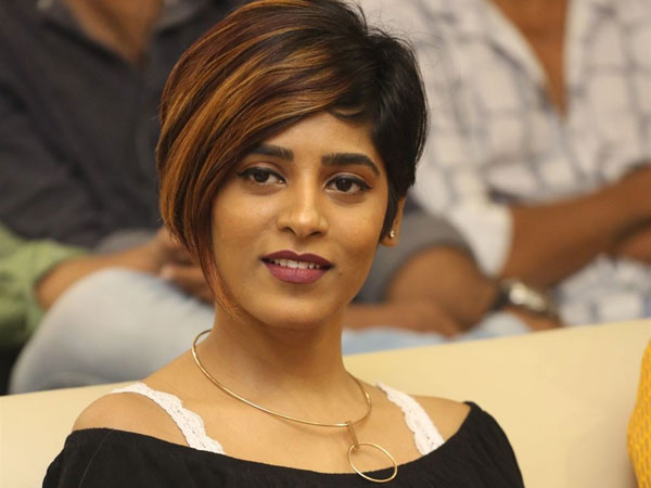 ఒక్క మెసేజ్‌కు 5 లక్షలు పంపిన దర్శకుడు?