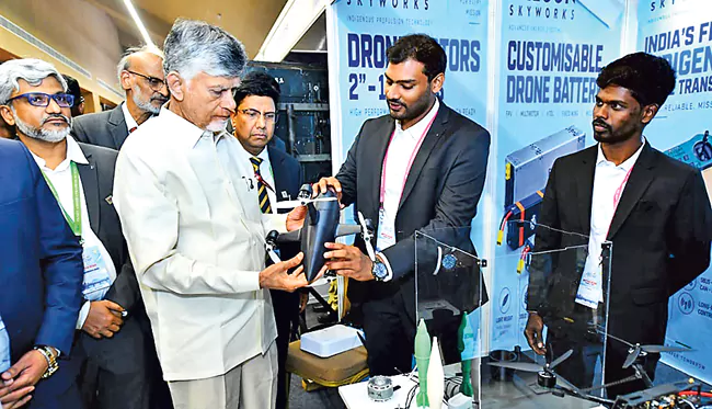 పాన్ ఐఐటీ సమిట్లో వినూత్న ఆవిష్కరణలు.. స్టార్టప్లకు చంద్రబాబు భరోసా