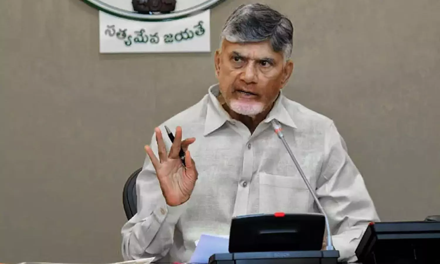 ఏఐ  మీడియాకు స్పందించిన ఏపీ సీఎం