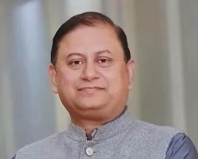 Telangana High Court Issues Bailable Warrant Against Senior IAS Officer Sandeep Kumar Sultania