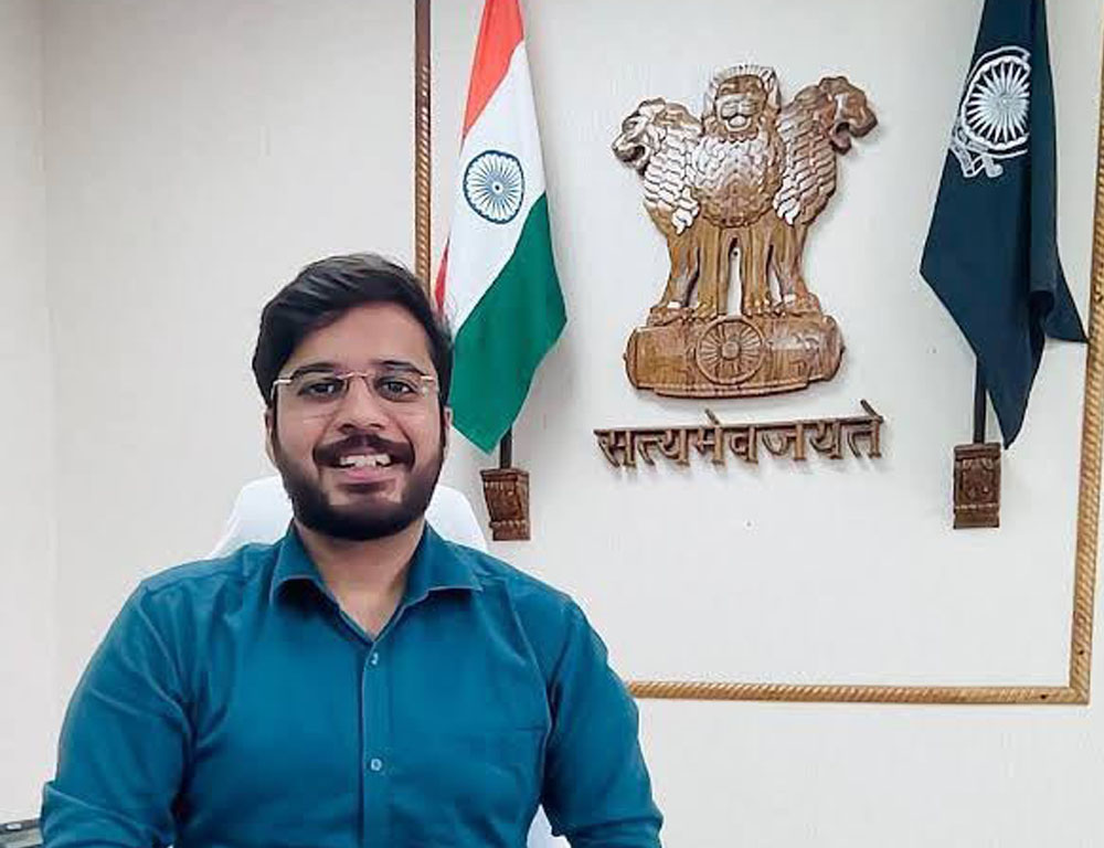 కడా ప్రాజెక్టు డైరెక్టర్ వికాస్ మర్మత్ బదిలీ