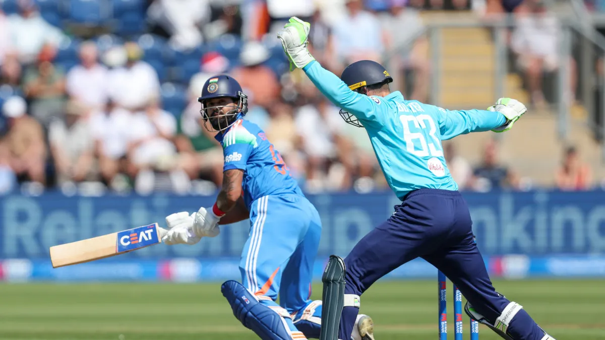 Ind vs Eng: India All Out for 233 Runs!