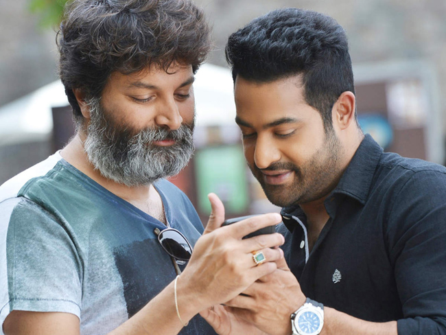ఎన్టీఆర్-త్రివిక్రమ్ క్రేజీ ప్రాజెక్ట్‌కు ఈరోజే తెరలేపనున్నారా?