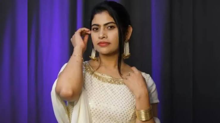 నేనూ మనిషినే.. ఆ కామెంట్లు చాలా బాధపెట్టాయి - ఆర్జే కాజల్