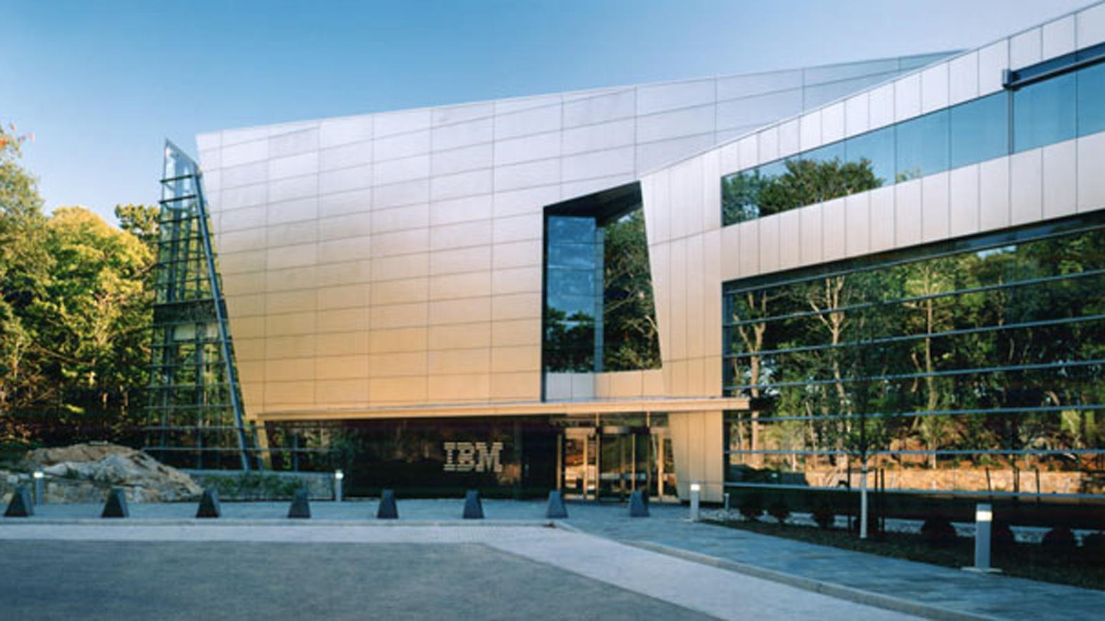 IBM Shares Plunge 25% in Biggest Single-Day Fall in 58 Years