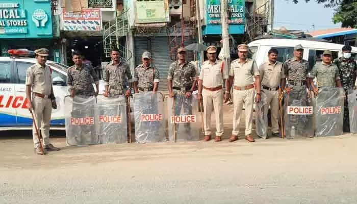 కాంగ్రెస్ హామీలపై బీఆర్ఎస్ నిరసన ర్యాలీ