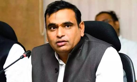 ఎంపీల ఫిరాయింపులపై చర్చ కోరిన ఎంపీ చామల