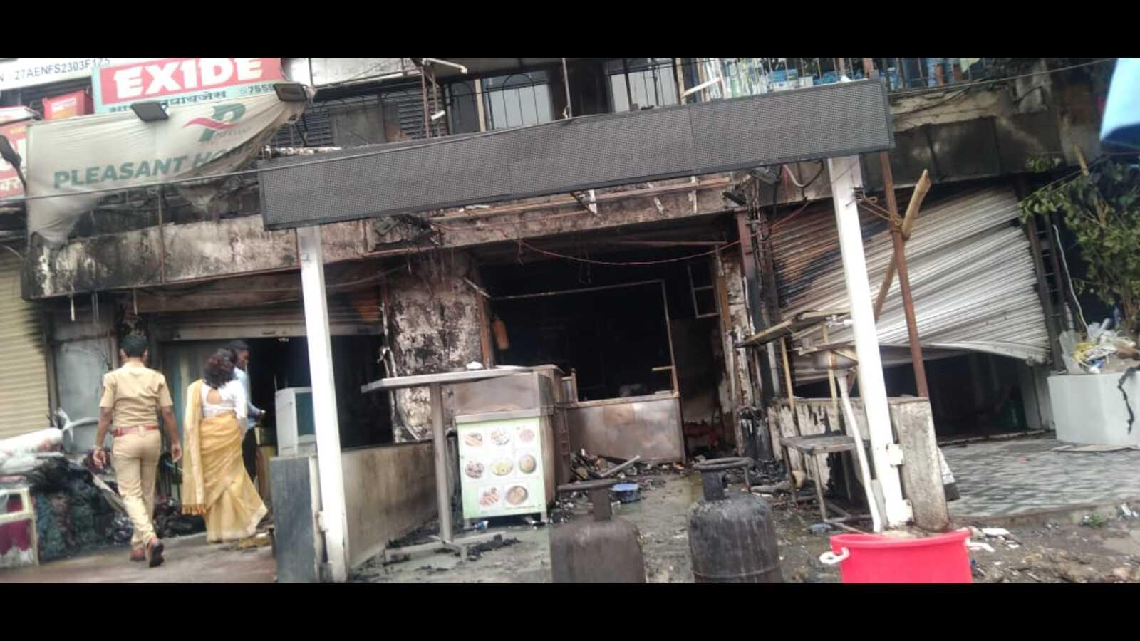 Fire Mishap in Chilakaluripet: Tea Stall Gutted After Gas Leak!
