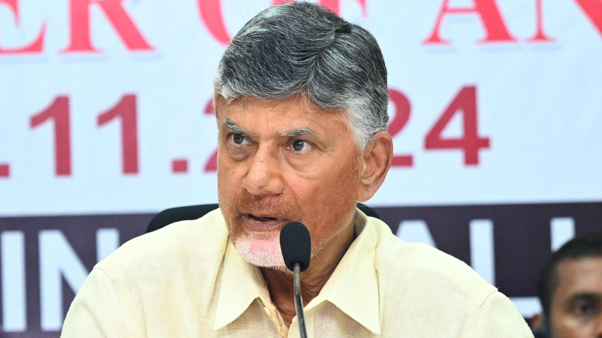 కుప్పం పర్యటనలో అభివృద్ధి పనులను సమీక్షించిన సీఎం చంద్రబాబు