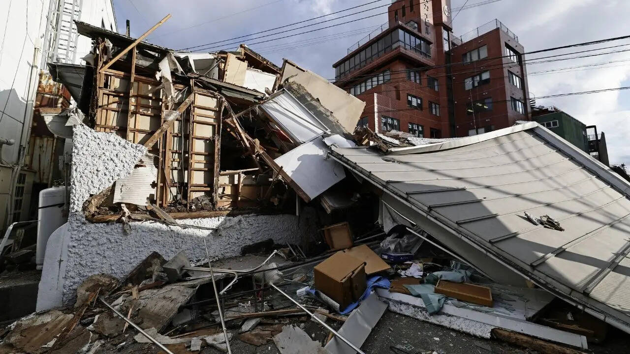 Japan Shaken by 5.9-Magnitude Earthquake