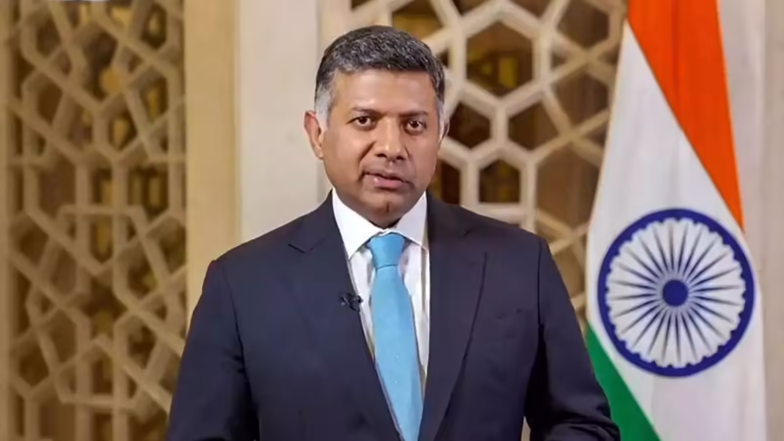 పాకిస్థాన్‌తో పోలికపై స్పందించిన భారత దౌత్యవేత్త విక్రమ్ దొరైస్వామి