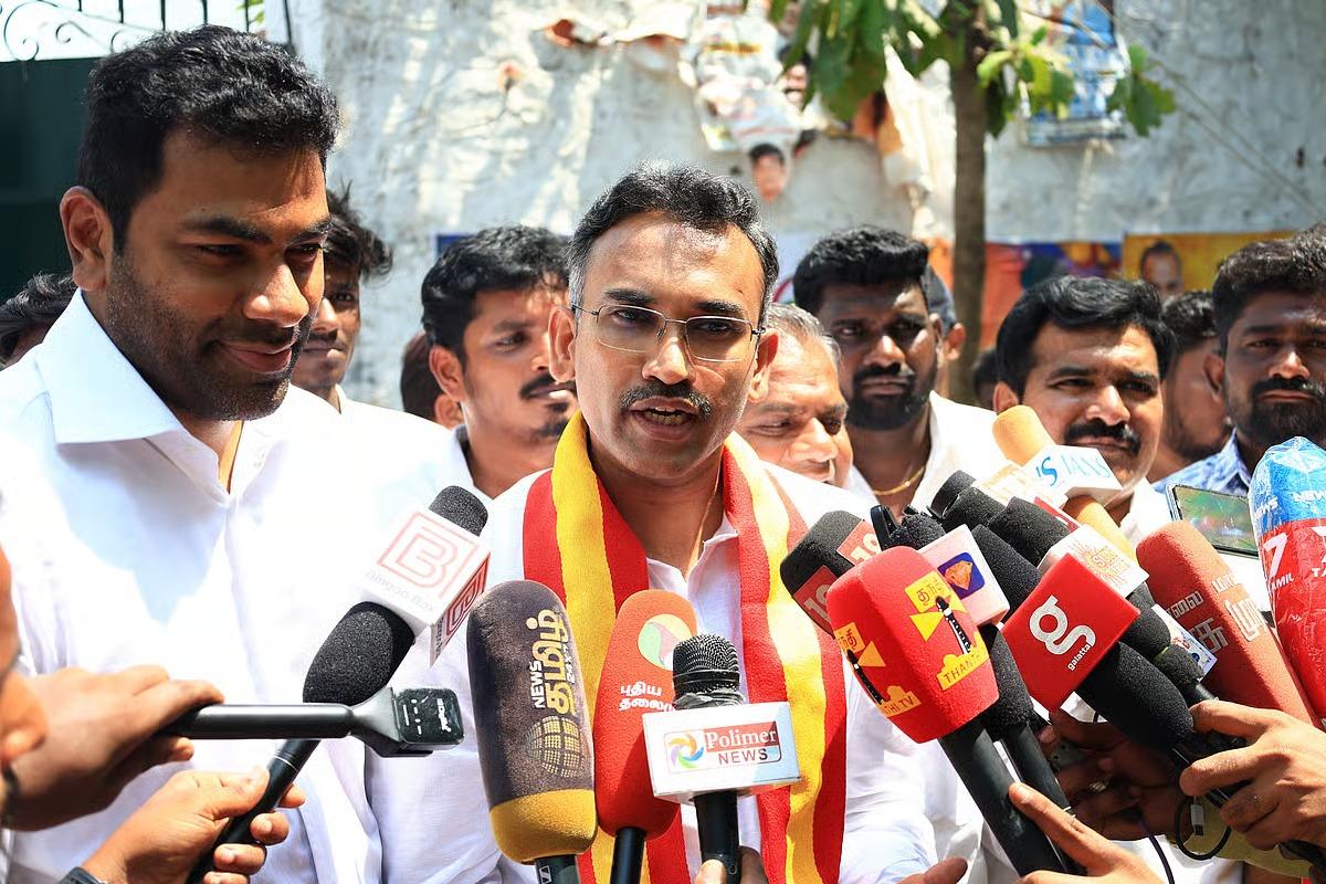 రిసార్ట్‌ రాజకీయం చేయాల్సిన అవసరం మాకు లేదు - టీవీకే నేత అరుణ్ రాజ్!