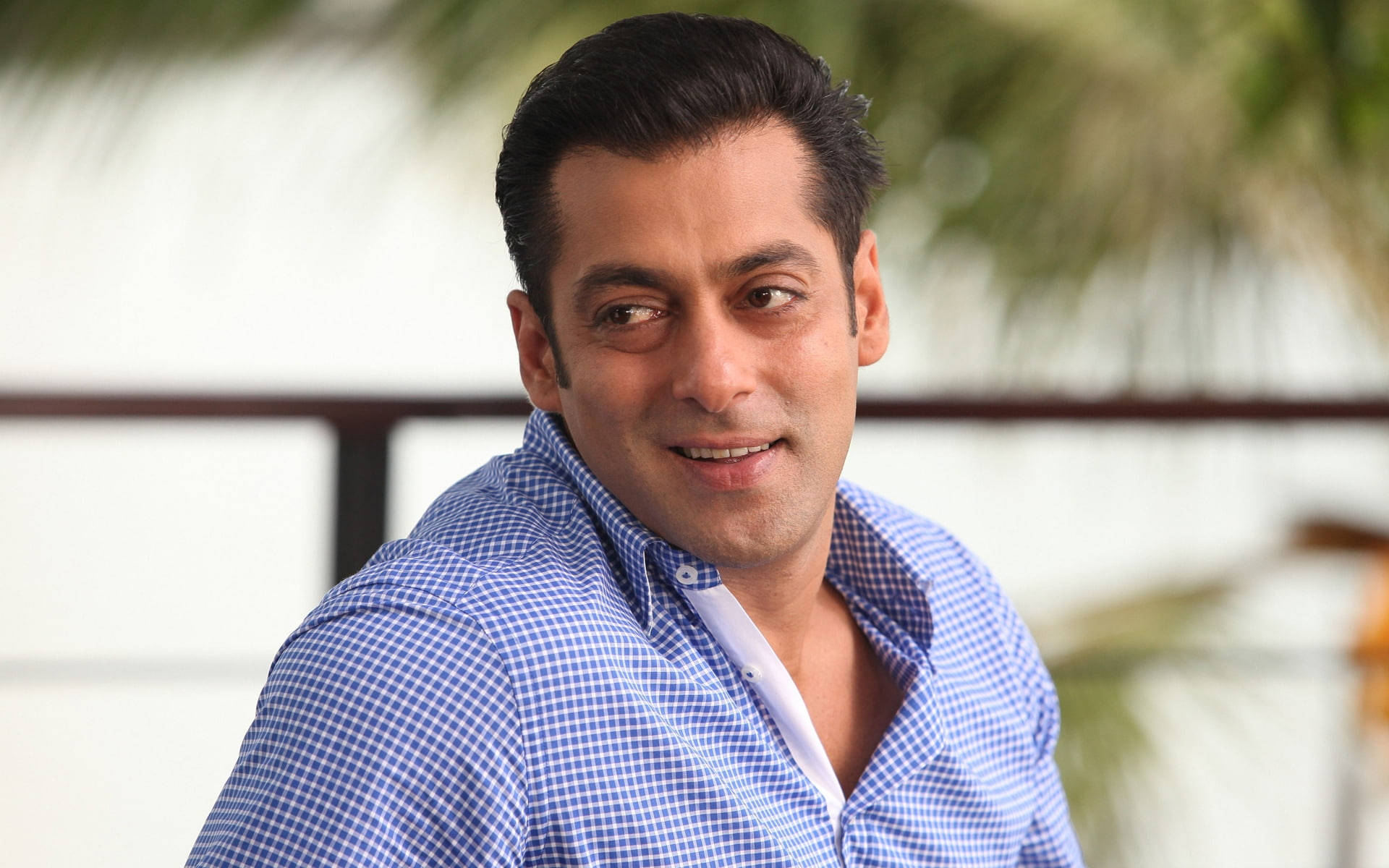 Tollywood Chasing Salman.. Is This A Risk Or A Strategy..?