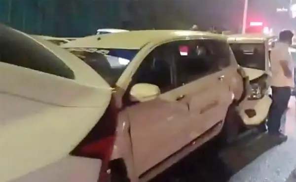 Midnight Multi-Car Collision on Hyderabad’s PV Expressway Triggers Traffic Jam