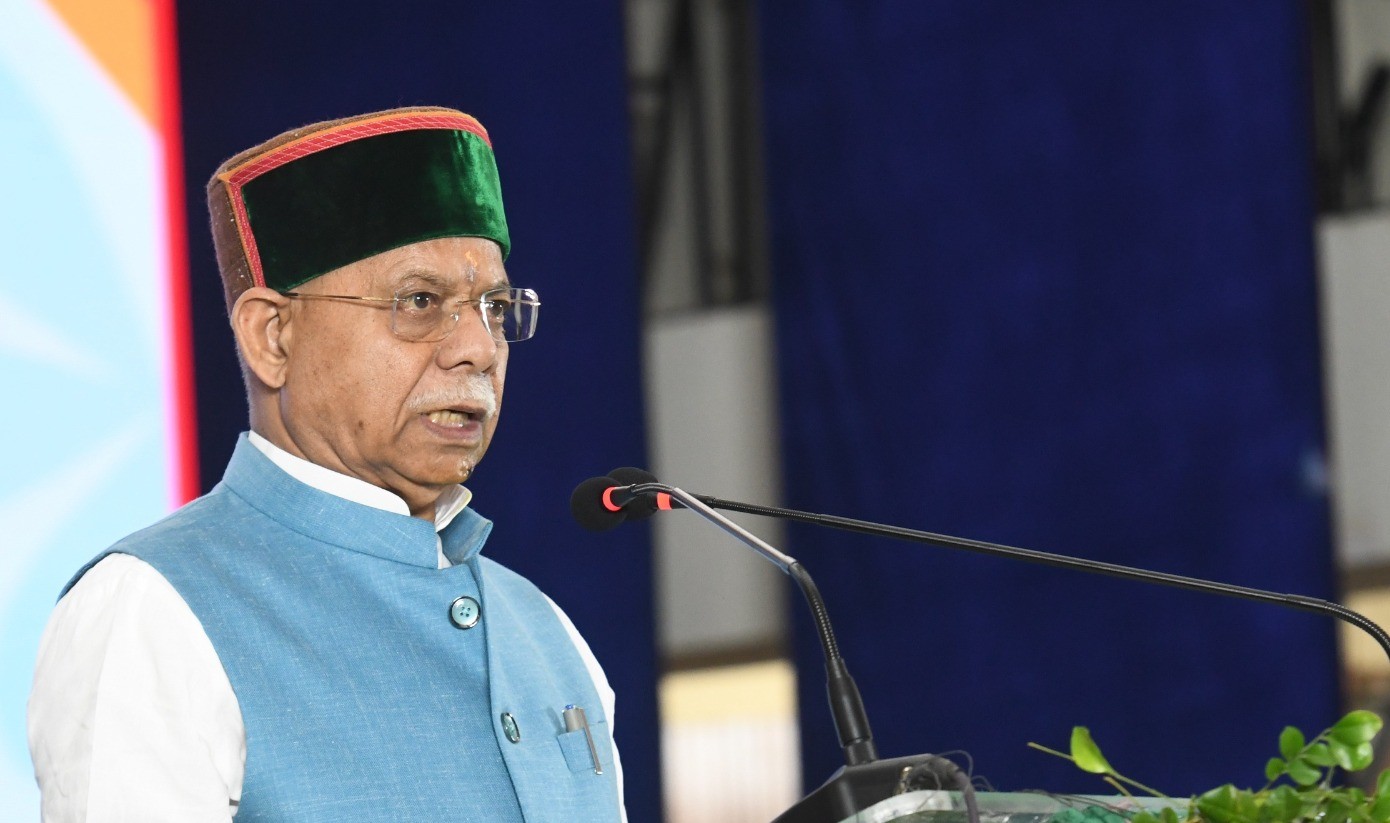 Governor Calls for Anti-Drug Pledges in Schools and Colleges
