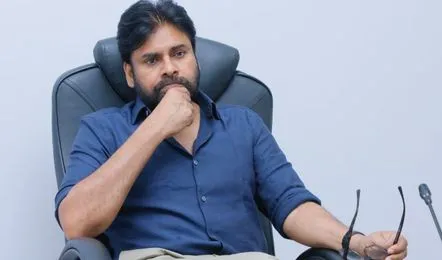 రేపు కేరళకు పవన్ కళ్యాణ్..