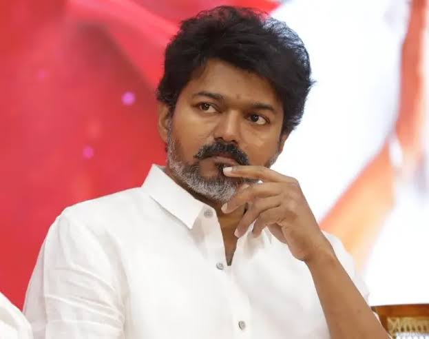 విజయ్ ప్రయాణం, త్యాగాలపై తల్లి శోభ భావోద్వేగ వ్యాఖ్యలు