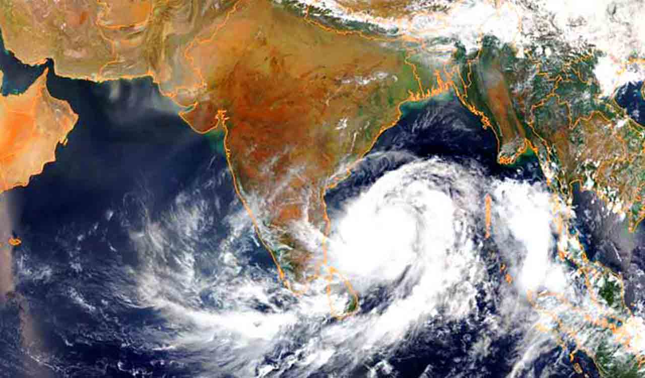 బంగాళాఖాతంలో మరో వాయుగుండం.. ఏపీకి వర్ష సూచన