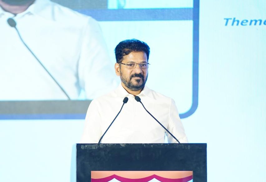 బాలల ఆన్లైన్ భద్రతకు పటిష్ఠ చర్యలు - రేవంత్ రెడ్డి