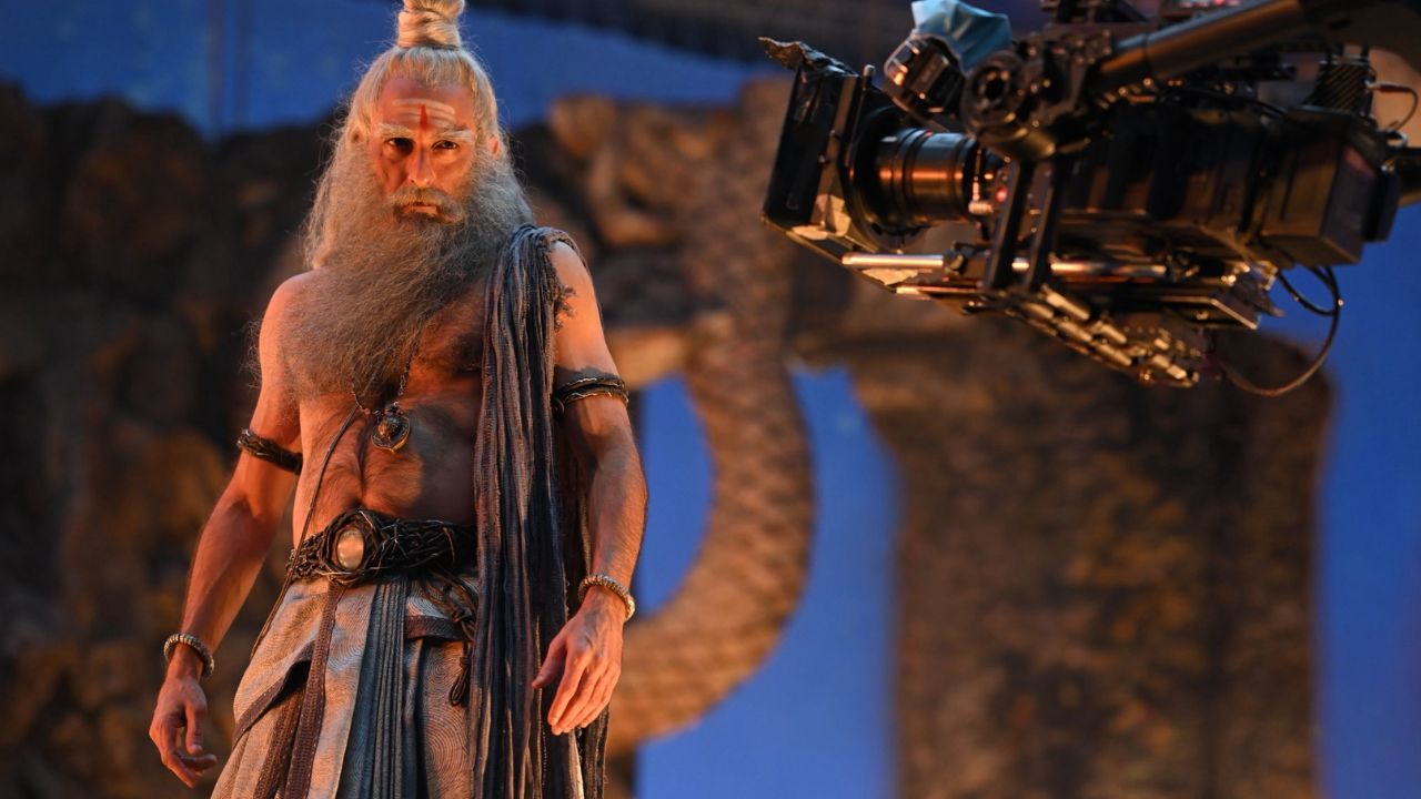 Akshaye Khanna as the Guru of the Asuras!