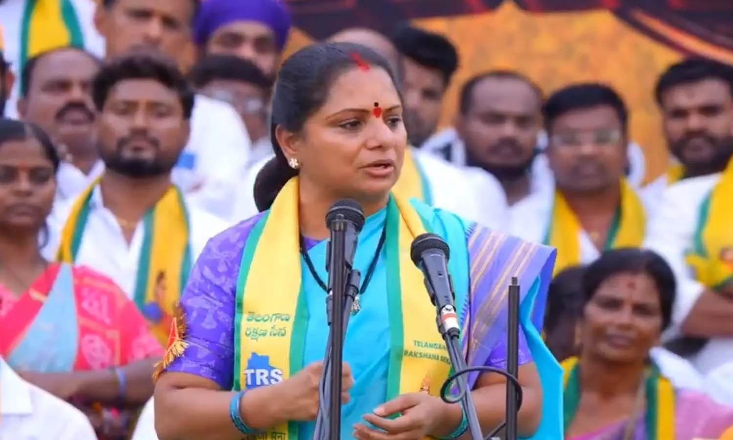 Kavitha Breaks Down in Tears at Nizamabad Meeting