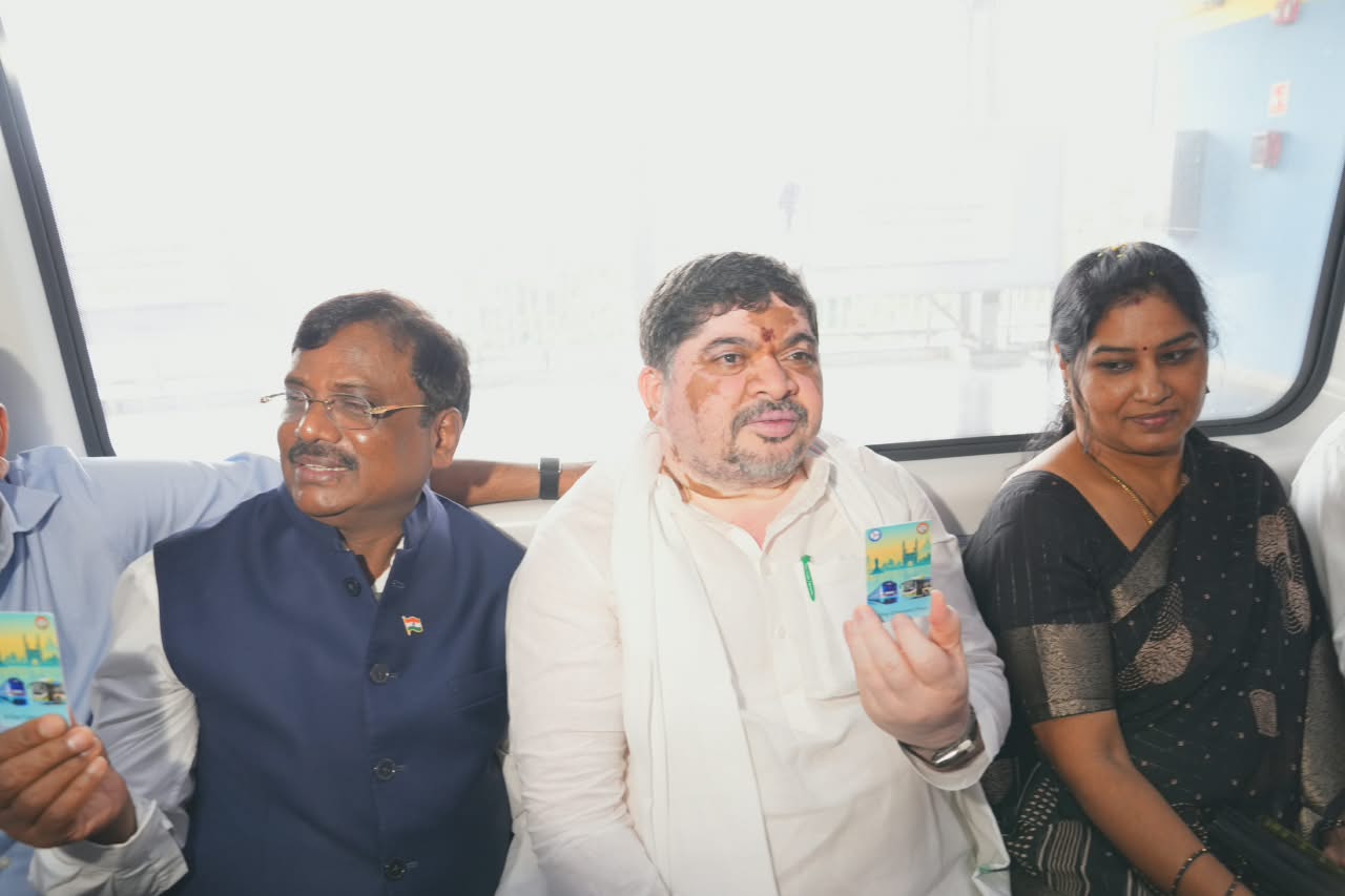 ప్రజా రవాణాను బలోపేతం చేయడమే లక్ష్యం - పొన్నం ప్రభాకర్