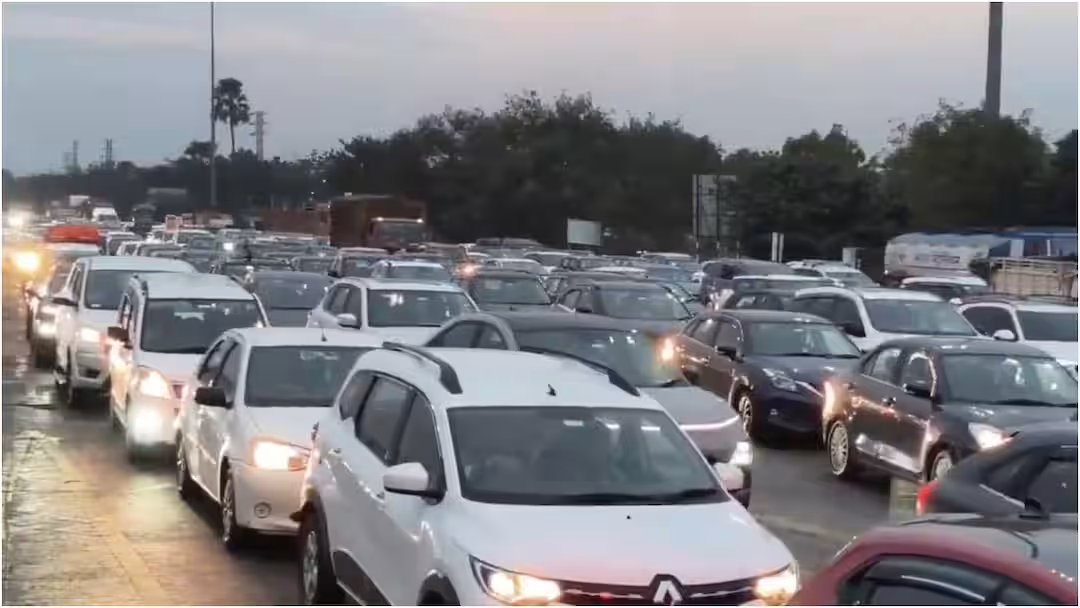 Heavy Traffic Congestion on Hyderabad–Vijayawada Highway