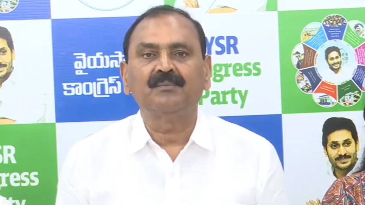 Bhumana Karunakar Reddy Alleges TTD Room Booking Irregularities