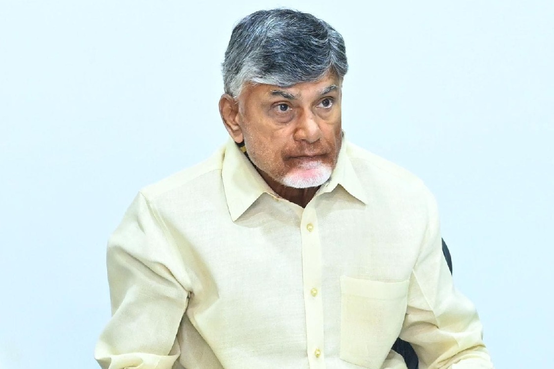 చంద్రబాబుపై సోషల్ మీడియా పోస్టుకు కేసు నమోదు