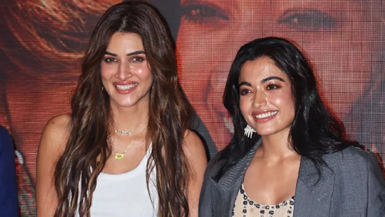 Rashmika Left Awestruck by Kriti’s Beauty... Here’s What She Said?
