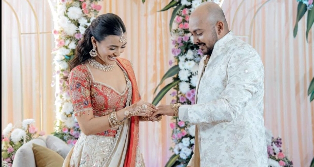 నిశ్చితార్థం రద్దు చేసుకున్న పృథ్వీ షా-ఆకృతి అగర్వాల్‌...