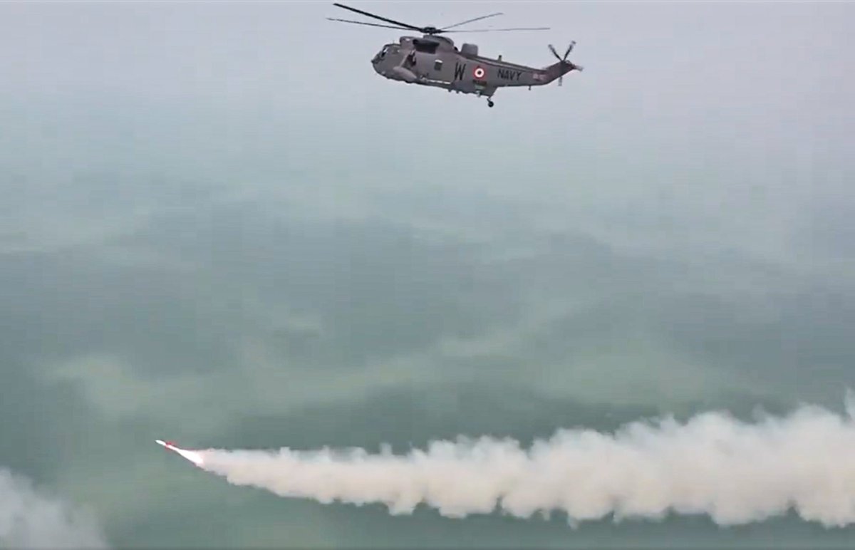 డీఆర్‌డీవో, నేవీ క్షిపణి ప్రయోగం విజయవంతం