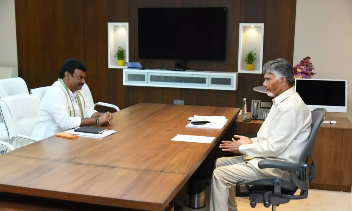 Madhav to Meet Chandrababu Over Seat Sharing