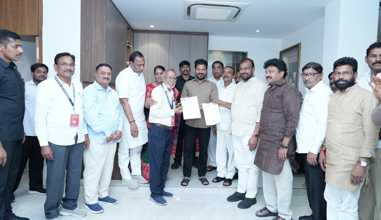 జవహర్ నగర్ డంప్ యార్డ్‌ను తరలించాలని సీఎంకు వినతి