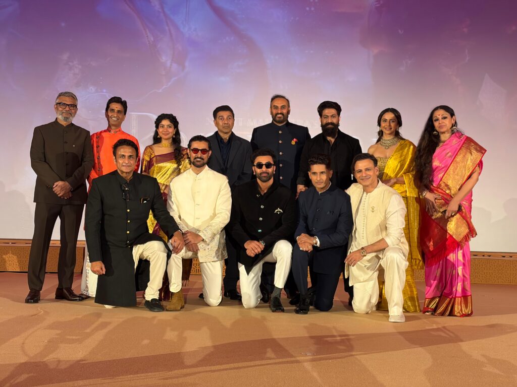 భారత ఇతిహాసానికి అంతర్జాతీయ వేదిక