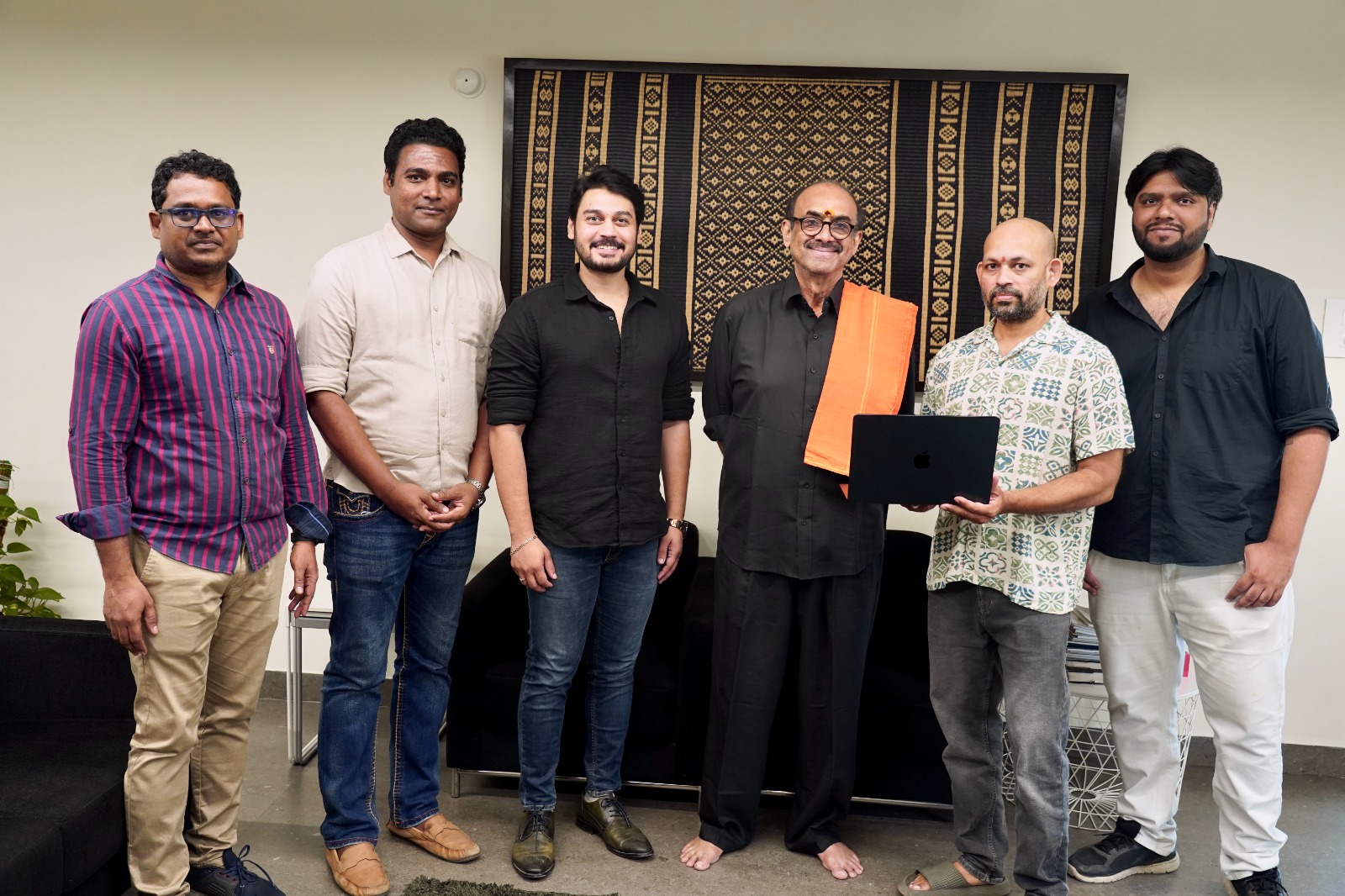 సురేష్‌బాబు చేతుల మీదుగా ‘పిల్ల పిల్ల పిల్ల’ సాంగ్‌ రిలీజ్‌