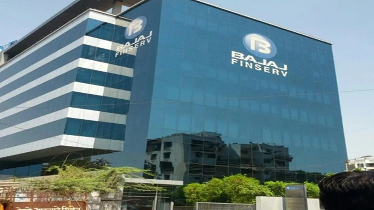 బజాజ్ ఫిన్సర్వ్ బోర్డుకు రాజీవ్ బజాజ్ గుడ్బై