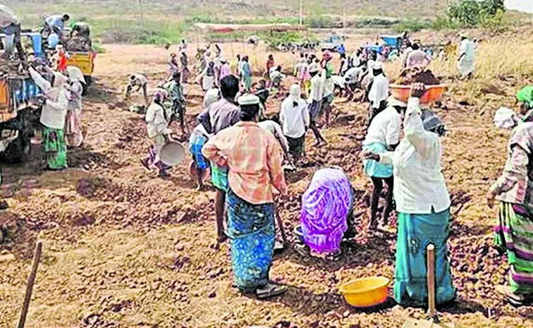 గ్రామీణ వేతనాలపై కేంద్రం కొత్త రేట్లు